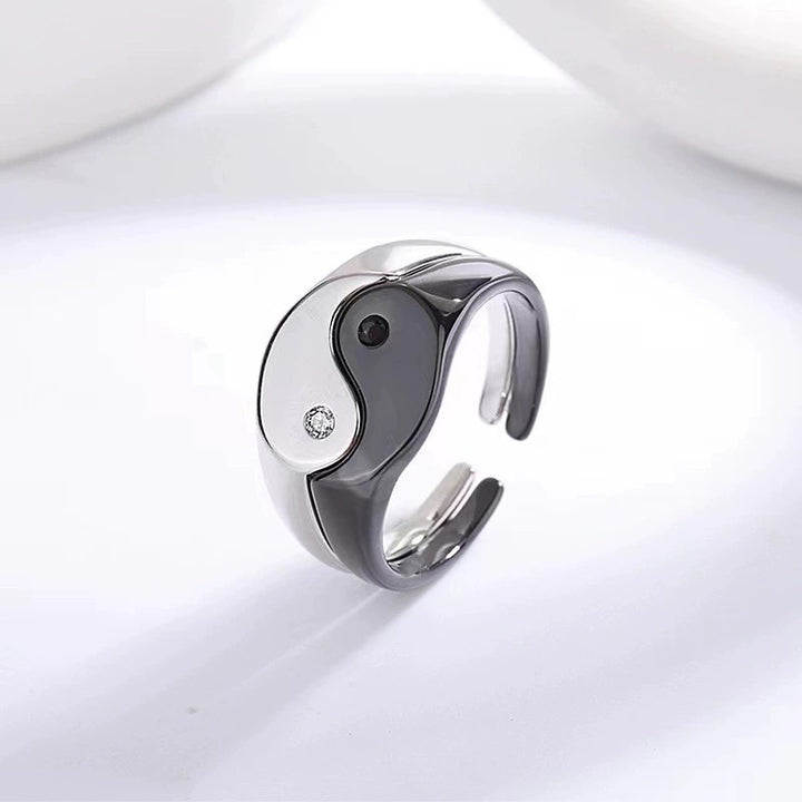 Yin Yang ring